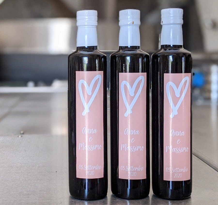 Bottiglie olio evo con etichetta personalizzata per bomboniera matrimonio